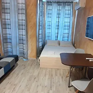 verificați disponibilitatea