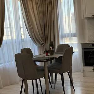 verificați disponibilitatea