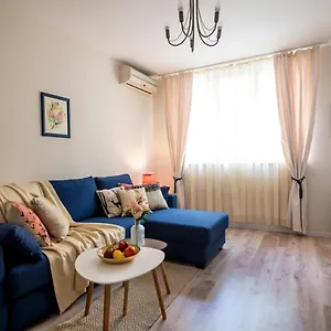 verificați disponibilitatea